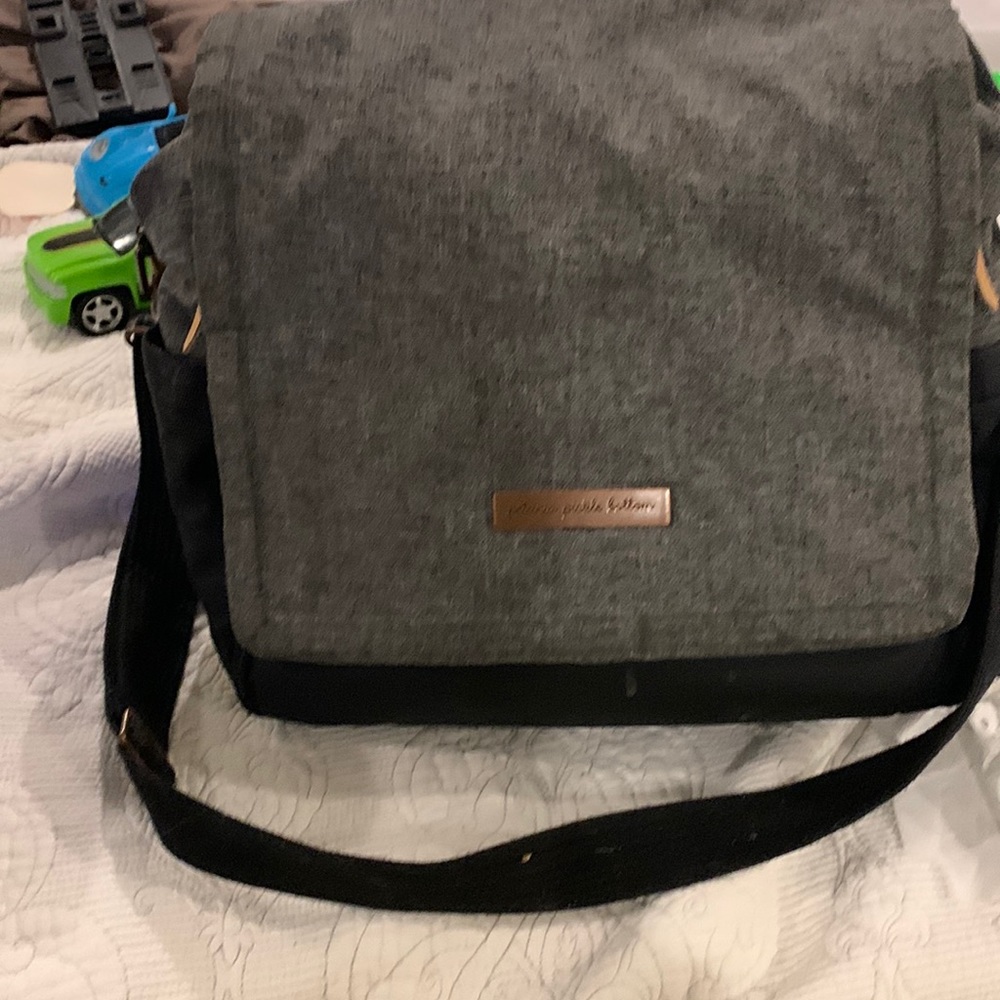 Petunia pickle bottom diaper bag
